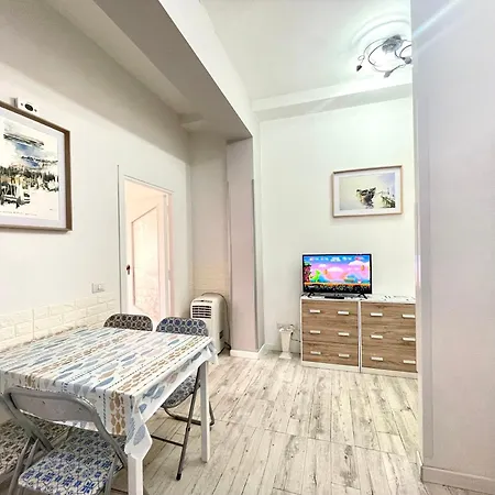 Apartment La Rosa Dei Venti House - Centro A Due Passi Dal Mare *